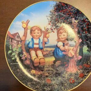 TU9884 Hummel plate collection